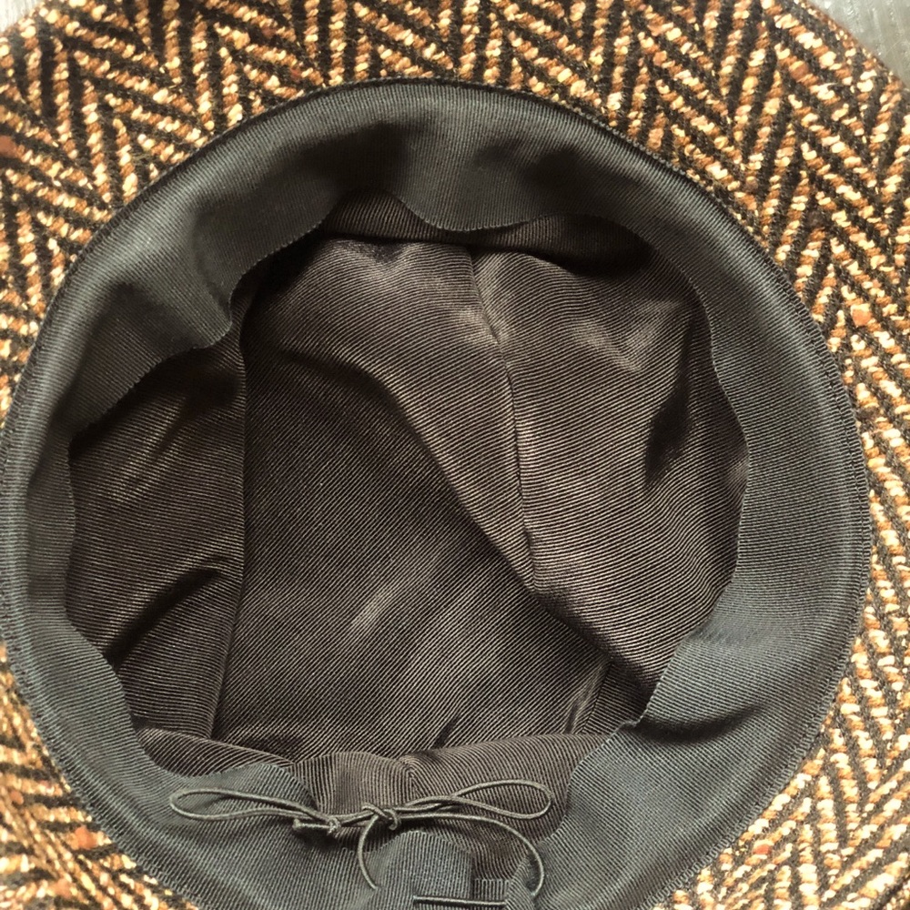 NWOT Jennifer Ouellette silk tweed bucket hat - Picture 3 of 4